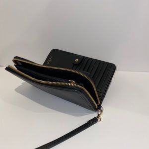 REAL Kate spade wristlet